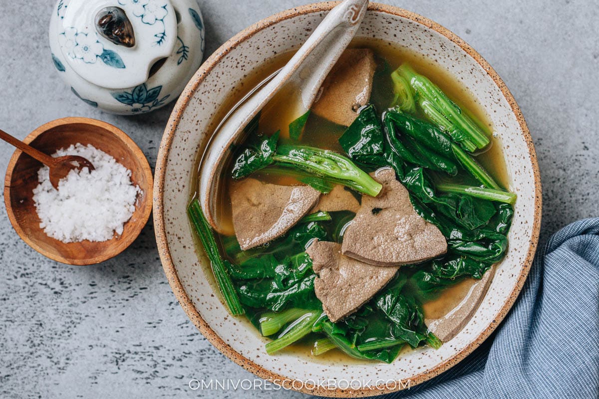 Pork Liver Soup with Spinach (猪肝菠菜汤)