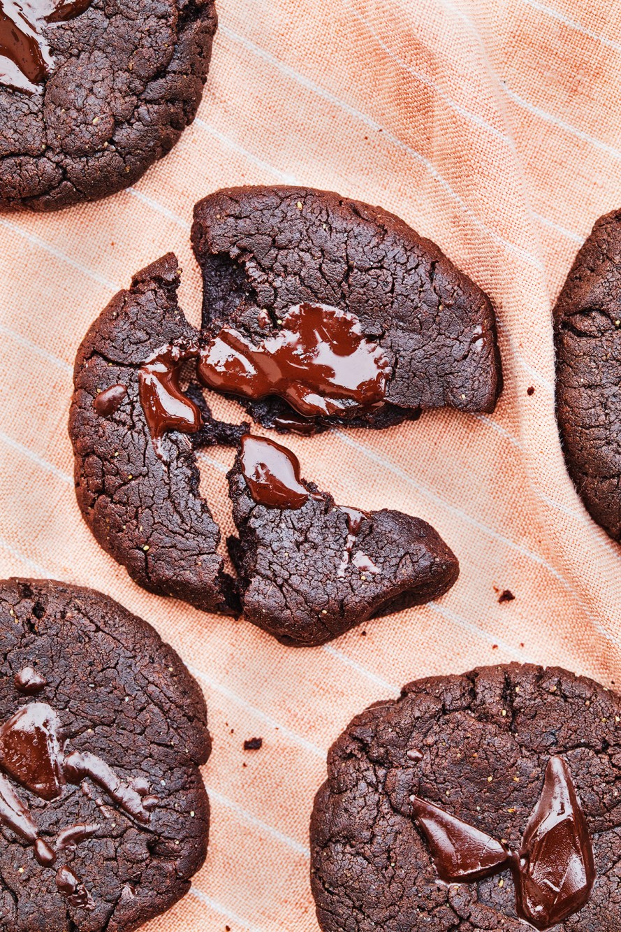 Aran's Double Chocolate & Buckwheat Cookies — Green Kitchen Stories