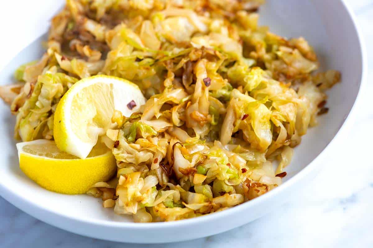 Easy Lemon Garlic Sauteed Cabbage