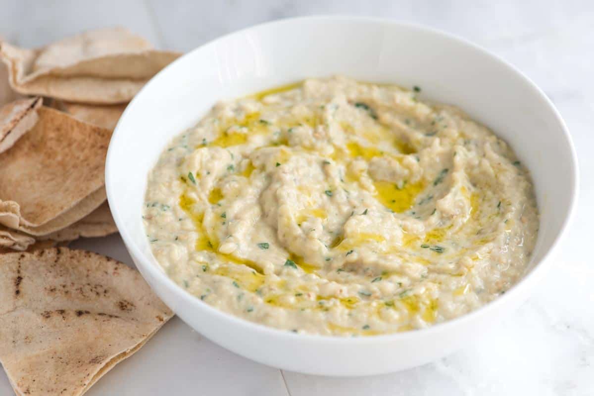 Easy Baba Ganoush (Roasted Eggplant Dip)