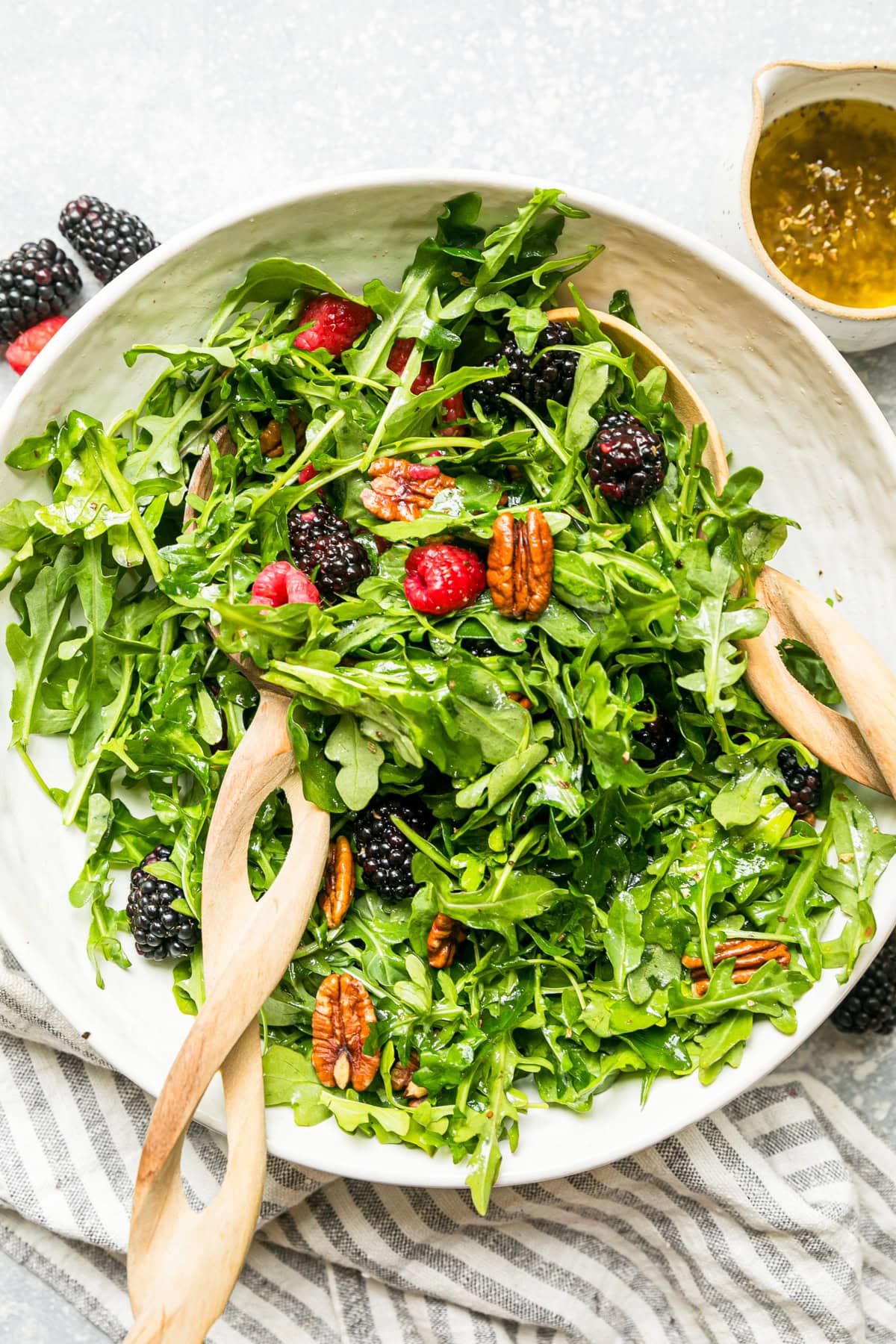 Salad with Berries and Pecans